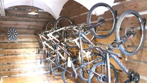 bicicletas-bbt-gratis-casa-rural-lleida-cal-curpets-agramunt-lleida Bicicletas de uso gratuito para rutas en bici en la casa rural cal curpets en Agramunt, Lleida